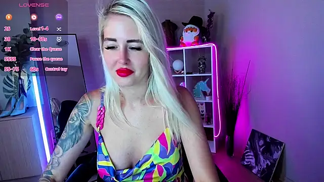 Snapshot of Mermaid_N chatting on 06-15-26, 01:30 Mermaid N online show from 06-15-26, 01:30