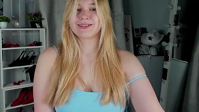 Rebecca Kelly online show from 11-14-25, 02:32