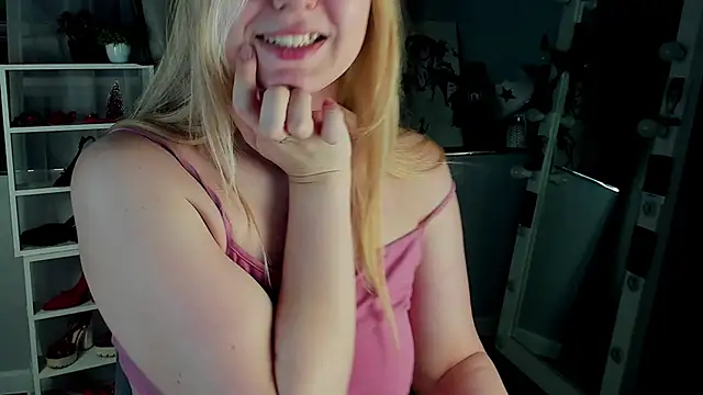 Rebecca Kelly online show from 12-22-25, 02:30