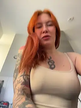 Snapshot of Liv_Fay chatting on 03-12-26, 12:11 Liv Fay online show from 03-12-26, 12:11