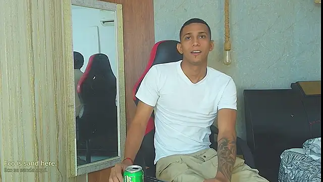 dominic smith  online show from 06-21-26, 02:36