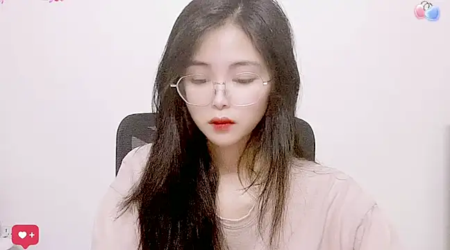 Snapshot of ---MIA--- chatting on 03-21-25, 01:12 ---MIA--- online show from 03-21-25, 01:12