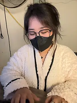 Snapshot of Jenni_nana chatting on 12-17-24, 04:34 Jenni nana online show from 12-17-24, 04:34