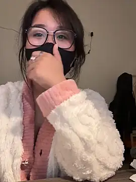 Snapshot of Jenni_nana chatting on 12-21-24, 02:47 Jenni nana online show from 12-21-24, 02:47