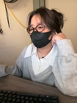 Snapshot of Jenni_nana chatting on 12-31-24, 06:59 Jenni nana online show from 12-31-24, 06:59