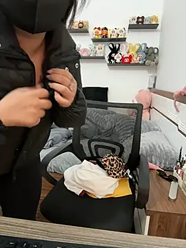 Snapshot of Jenni_nana chatting on 03-08-25, 06:21 Jenni nana online show from 03-08-25, 06:21