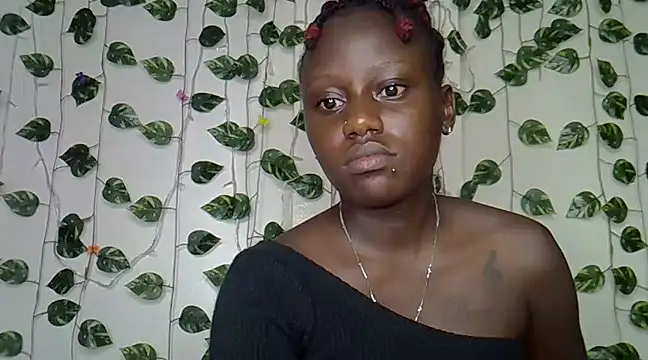 Snapshot of sexybree_ chatting on 01-11-25, 11:13 sexybree  online show from 01-11-25, 11:13