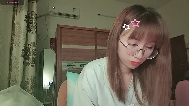 Lili 666 online show from 04-20-26, 03:26