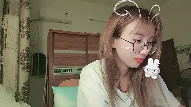 Lili 666 online show from 06-27-26, 04:01