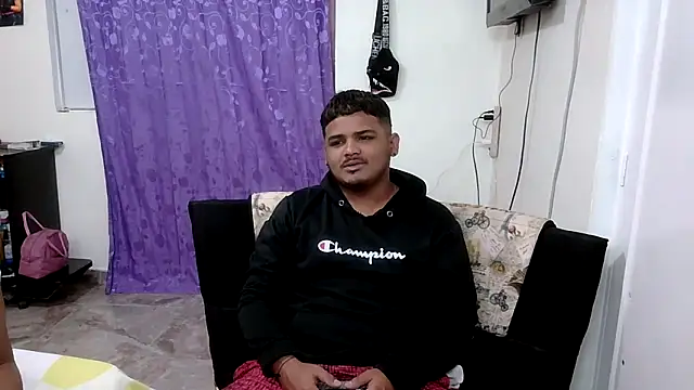 Boycuriousxxx online show from 04-16-26, 10:16