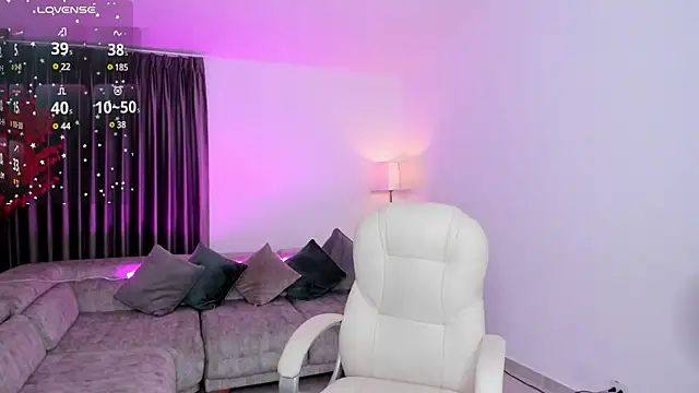 karlaa james online show from 01-18-25, 03:31