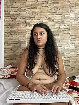 Snapshot of saray_gomez22 chatting on 12-16-24, 05:06 saray gomez22 online show from 12-16-24, 05:06