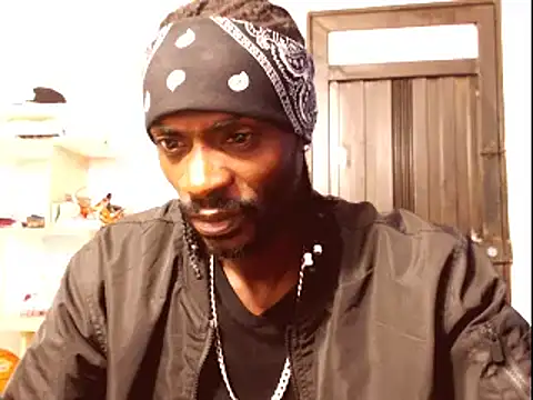 phillip-hot online show from 02-15-25, 08:54