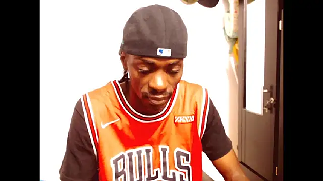 phillip-hot online show from 10-06-25, 01:52