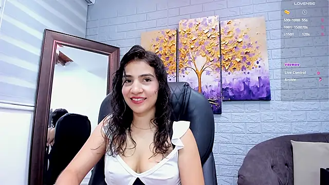 Snapshot of Miranda_doll_ chatting on 05-15-26, 12:12 Miranda doll online show from 05-15-26, 12:12