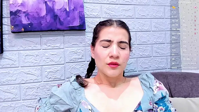 Snapshot of Miranda_doll_ chatting on 06-03-26, 12:19 Miranda doll online show from 06-03-26, 12:19