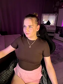 Lexi noah online show from 09-18-25, 09:17