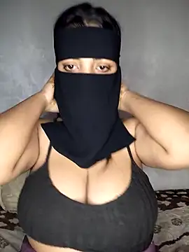 Snapshot of Narimane_maroc chatting on 11-24-25, 01:05 Narimane maroc online show from 11-24-25, 01:05