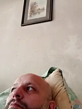 Snapshot of AlexandruCsaba chatting on 03-21-25, 09:45 AlexandruCsaba online show from 03-21-25, 09:45