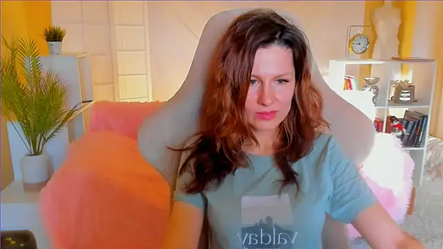 Snapshot of April_o_Nill chatting on 01-24-25, 11:37 April o Nill online show from 01-24-25, 11:37