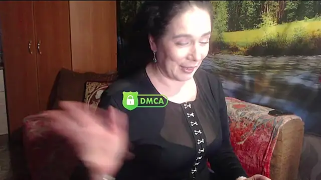 Snapshot of RositaSky chatting on 03-05-25, 04:24 RositaSky online show from 03-05-25, 04:24