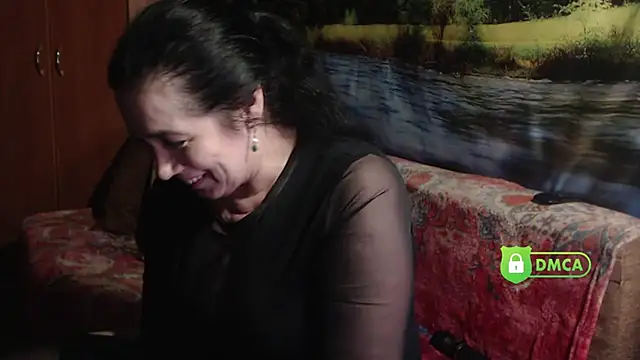 Snapshot of RositaSky chatting on 03-06-25, 05:35 RositaSky online show from 03-06-25, 05:35