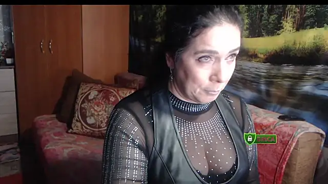 Snapshot of RositaSky chatting on 11-22-25, 01:15 RositaSky online show from 11-22-25, 01:15