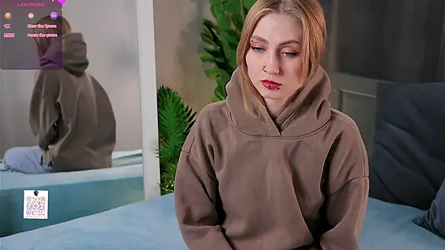 MarthaGees online show from 03-22-25, 03:20