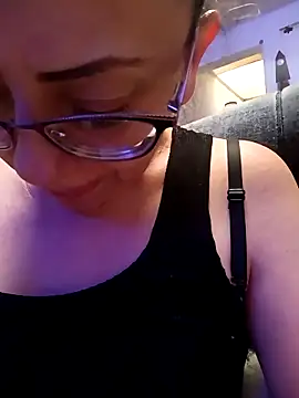 miss hanna07 online show from 11-17-25, 09:42