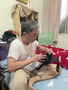 YuHsuant online show from 03-12-25, 06:51