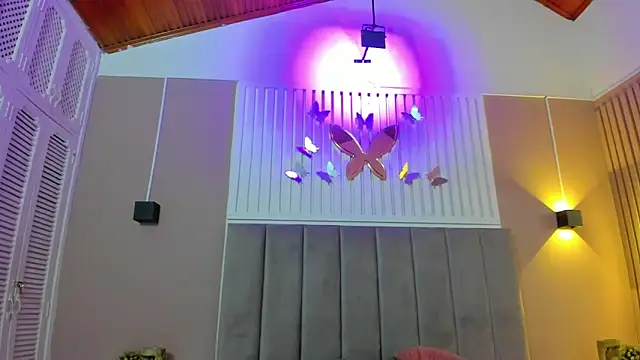 Snapshot of diosa_cristal chatting on 01-26-25, 03:27 diosa cristal online show from 01-26-25, 03:27