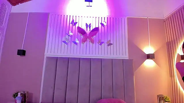 Snapshot of diosa_cristal chatting on 02-27-25, 03:14 diosa cristal online show from 02-27-25, 03:14