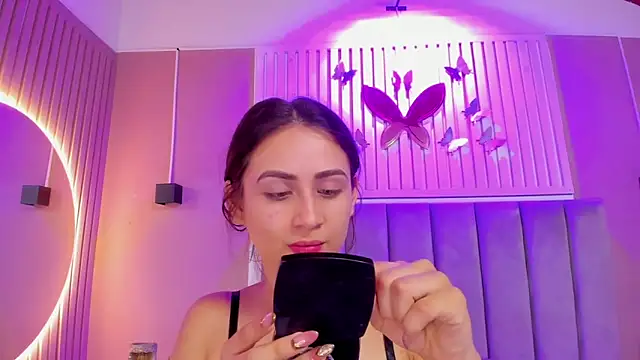 Snapshot of diosa_cristal chatting on 11-22-25, 03:38 diosa cristal online show from 11-22-25, 03:38