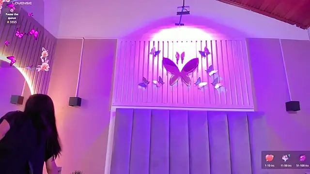 Snapshot of diosa_cristal chatting on 11-25-25, 02:55 diosa cristal online show from 11-25-25, 02:55