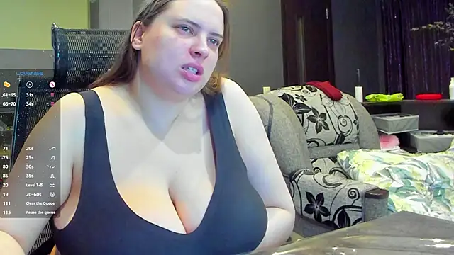 Snapshot of 1lindsey1 chatting on 11-24-25, 04:12 1lindsey1 online show from 11-24-25, 04:12