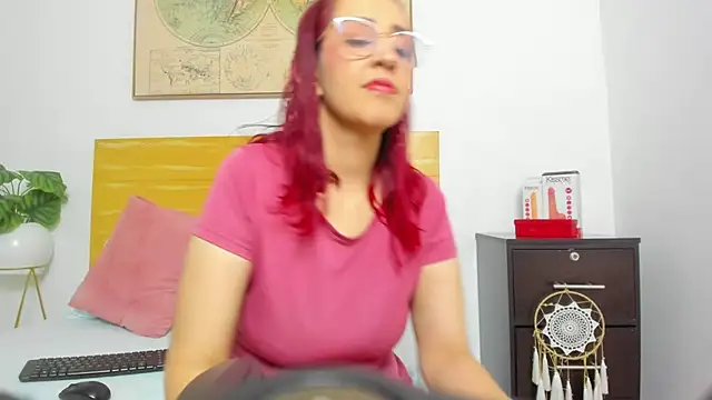 Snapshot of jadde13_ chatting on 02-19-25, 07:48 jadde13 online show from 02-19-25, 07:48