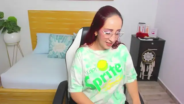 Snapshot of jadde13_ chatting on 03-06-25, 07:21 jadde13 online show from 03-06-25, 07:21