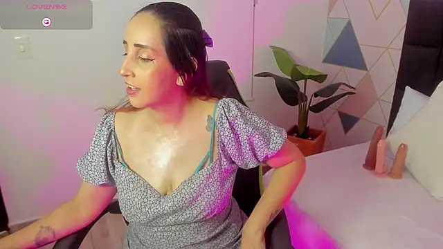 jadde13  online show from 09-29-25, 08:35