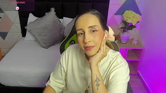 jadde13  online show from 11-14-25, 07:56