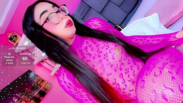 Saamanthaa11 online show from 04-25-26, 05:32