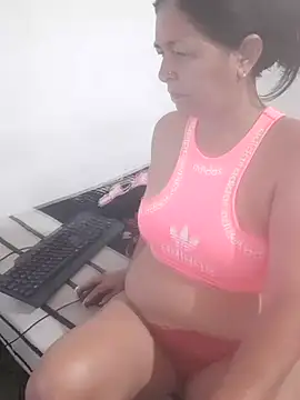 Snapshot of Dulcemature chatting on 01-22-25, 12:17 Dulcemature online show from 01-22-25, 12:17