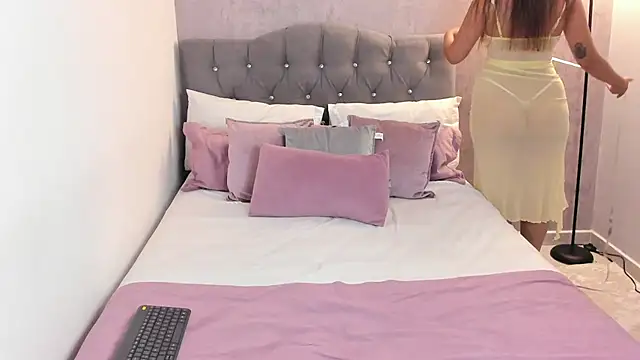 gia watsonn online show from 02-02-26, 03:55