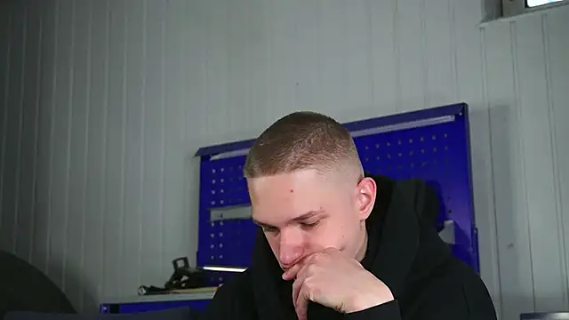 dustyn fox online show from 03-01-26, 07:10