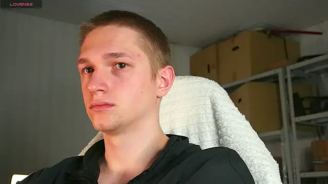 dustyn fox online show from 04-11-26, 07:45