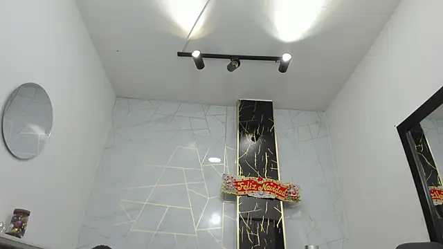 ciara connor online show from 12-21-25, 04:41