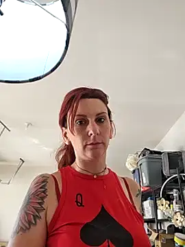 Snapshot of MissyRoulette chatting on 12-30-24, 04:40 MissyRoulette online show from 12-30-24, 04:40