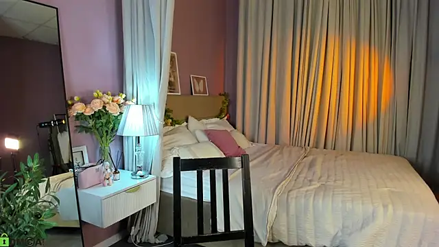 Dearly Emily online show from 06-30-26, 05:25