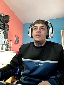 Snapshot of Nenejoven16- chatting on 11-11-25, 10:37 Nenejoven16- online show from 11-11-25, 10:37