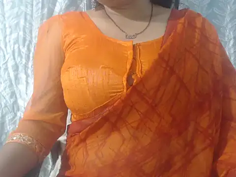 cute-priy online show from 03-18-26, 04:48