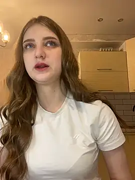 MollyDolle online show from 12-21-24, 10:19